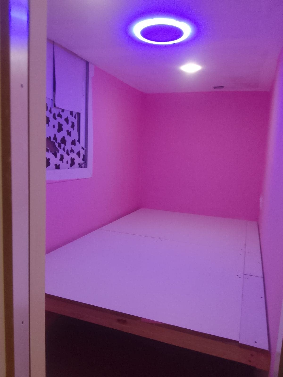 800 850 up capsule partition queen size double bed 1000 1050 down queen size double bed with window, photo 2