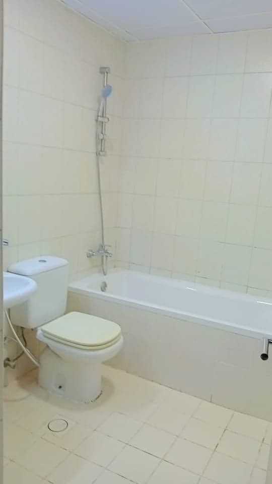 Furnished Studio near Bus Stop in Spain Cluster, photo 4