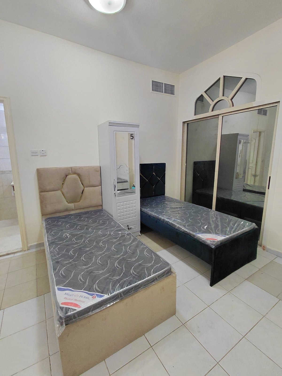 Bed Space in a Shared Bedroom, photo 2