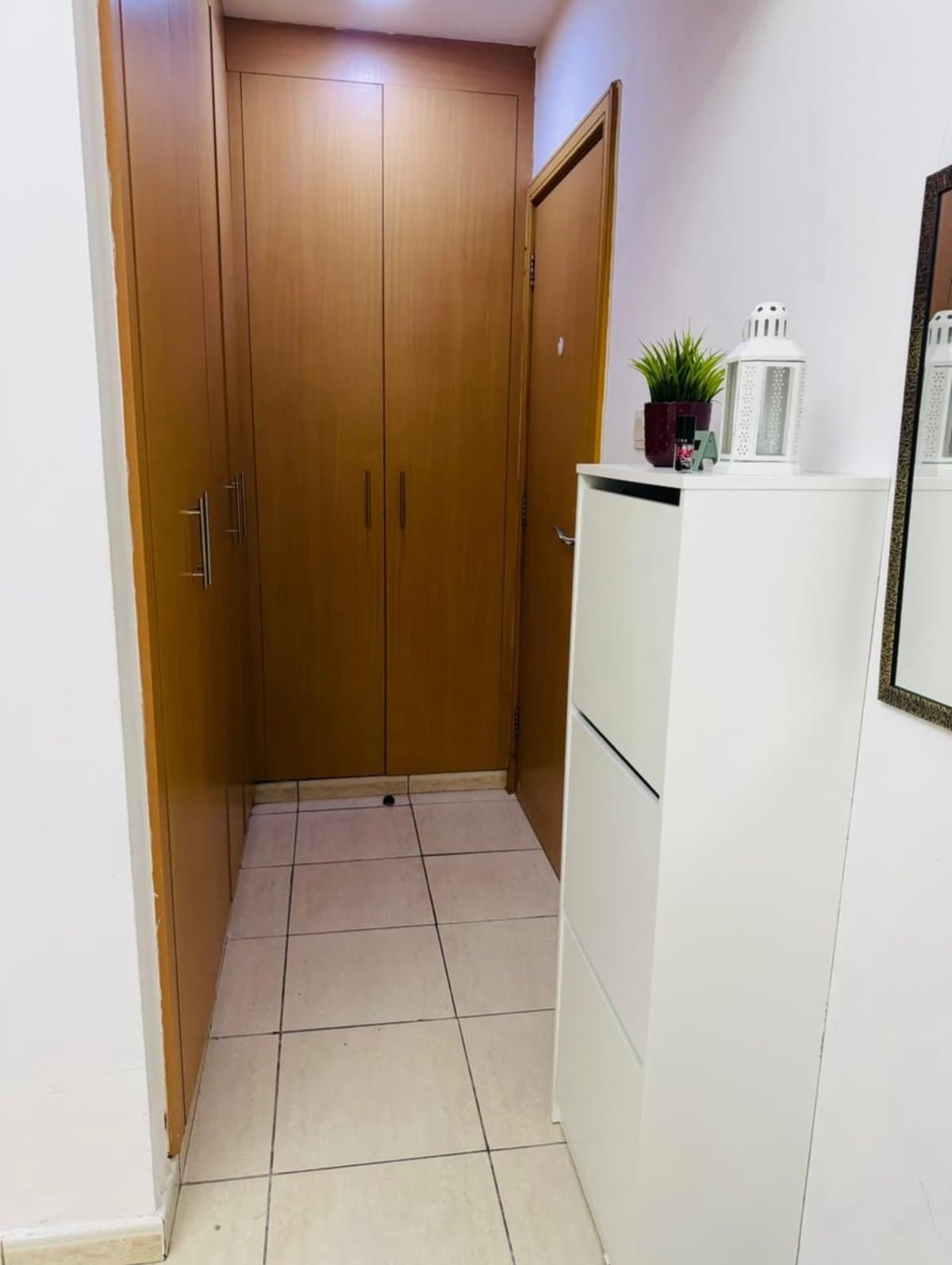 Bed Space in a Shared Bedroom near Bus Stop (Arab Female only), photo 2