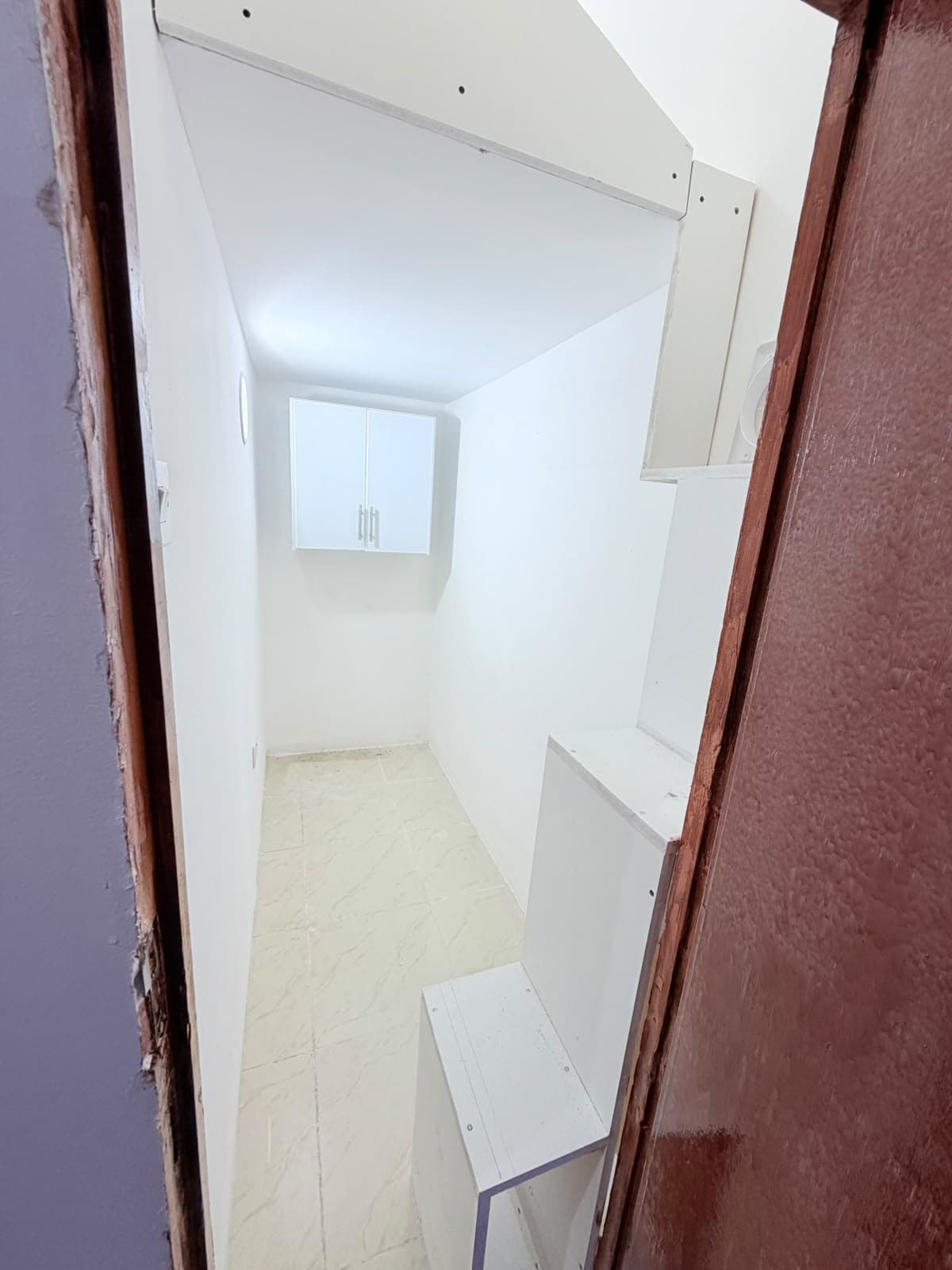 Loft Type Partition in Al Farah Plaza near Bus Stop, photo 4