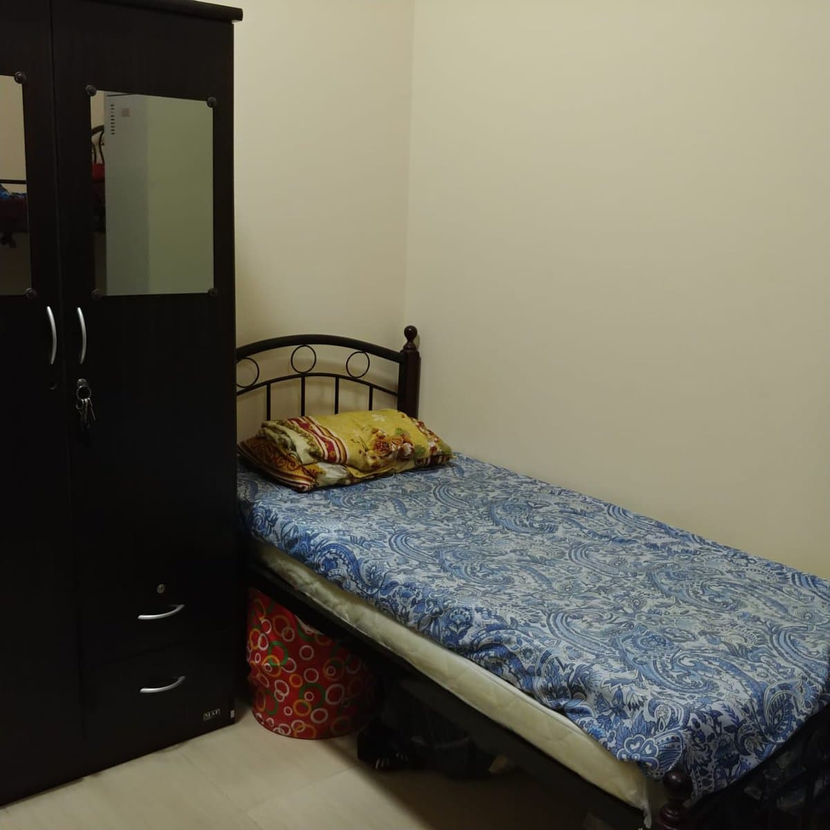 Bed Space (Indian Male only), photo 3