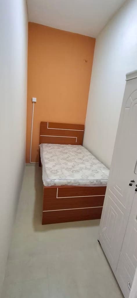Closed Partition Room (Single or Couple only), photo 1