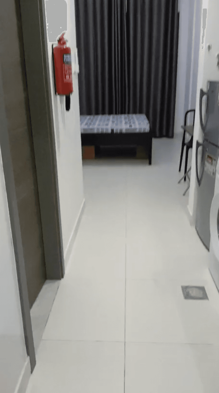 Furnished Studio with Private Balcony, photo 3