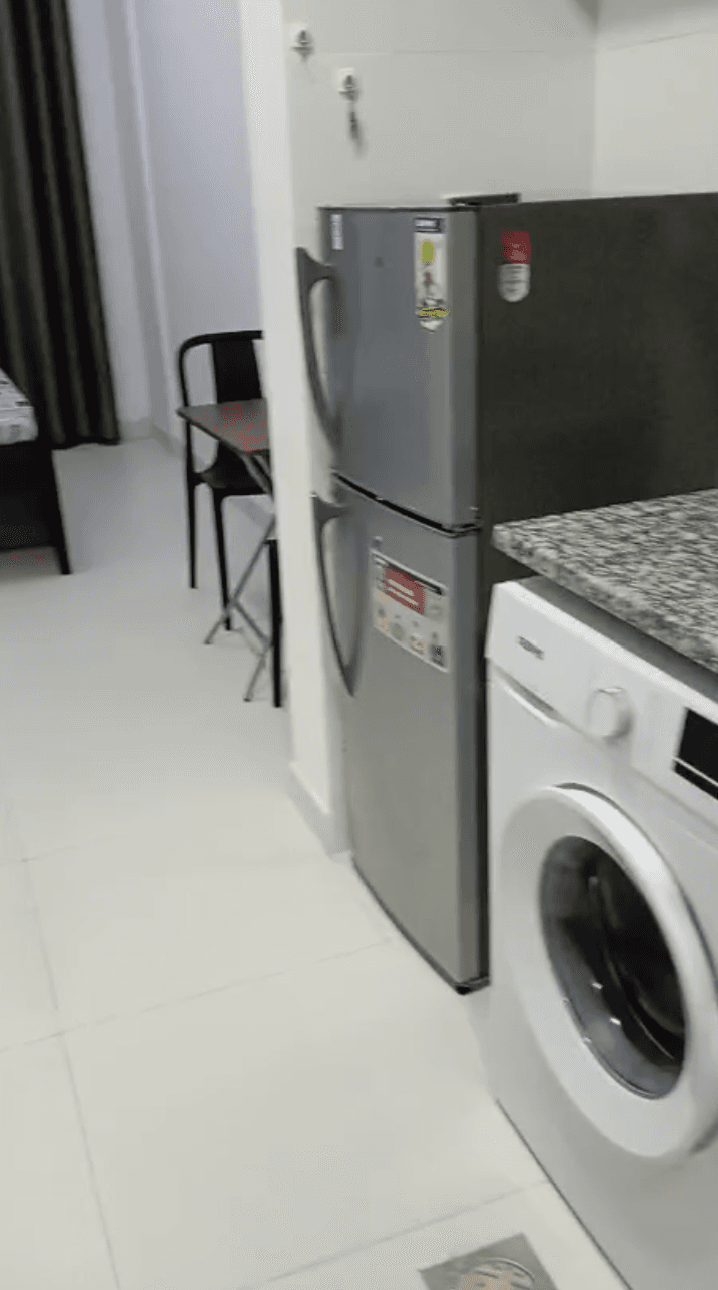 Furnished Studio with Private Balcony, photo 4