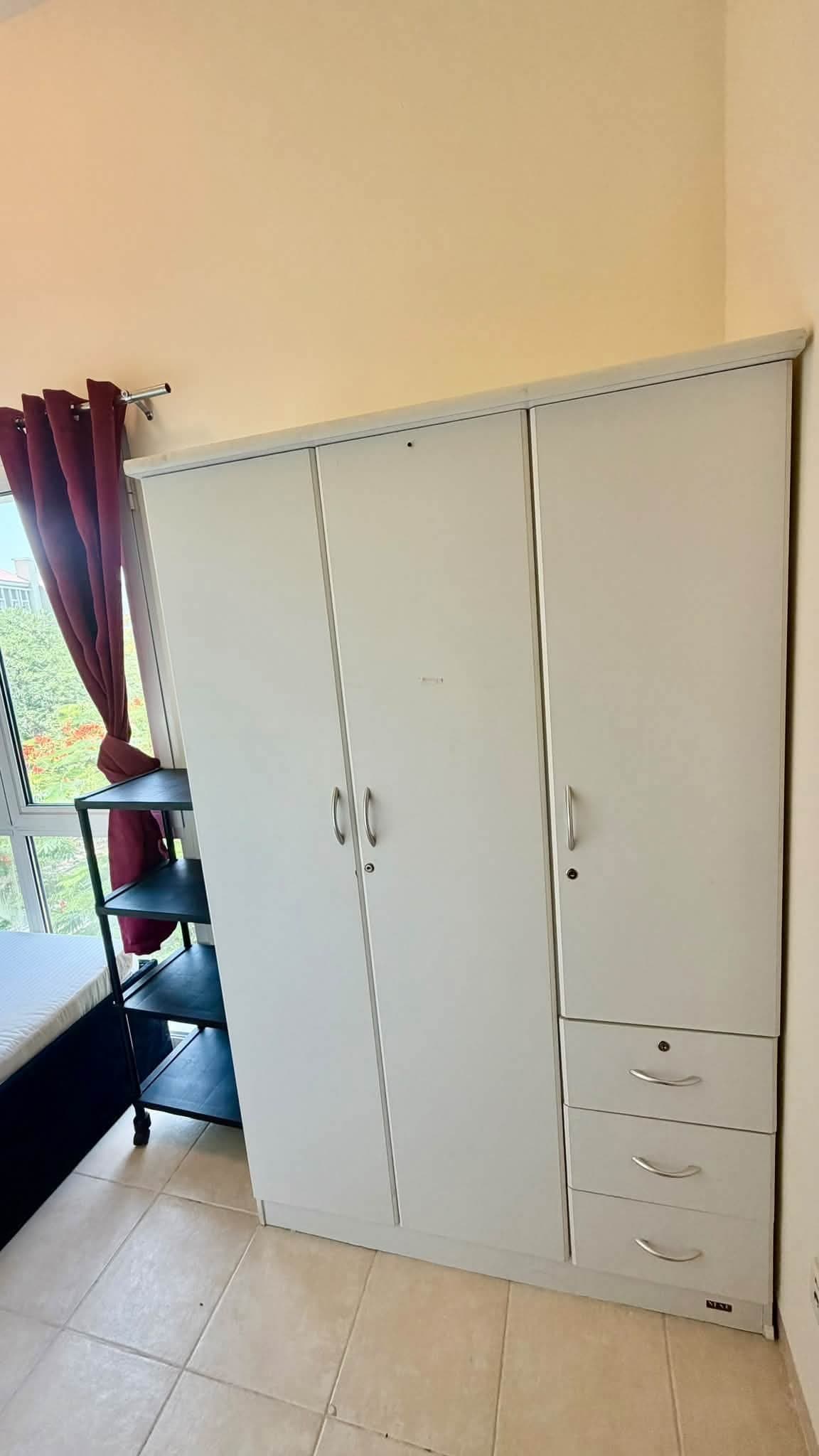 Closed Partition Room near Metro (Single only), photo 1