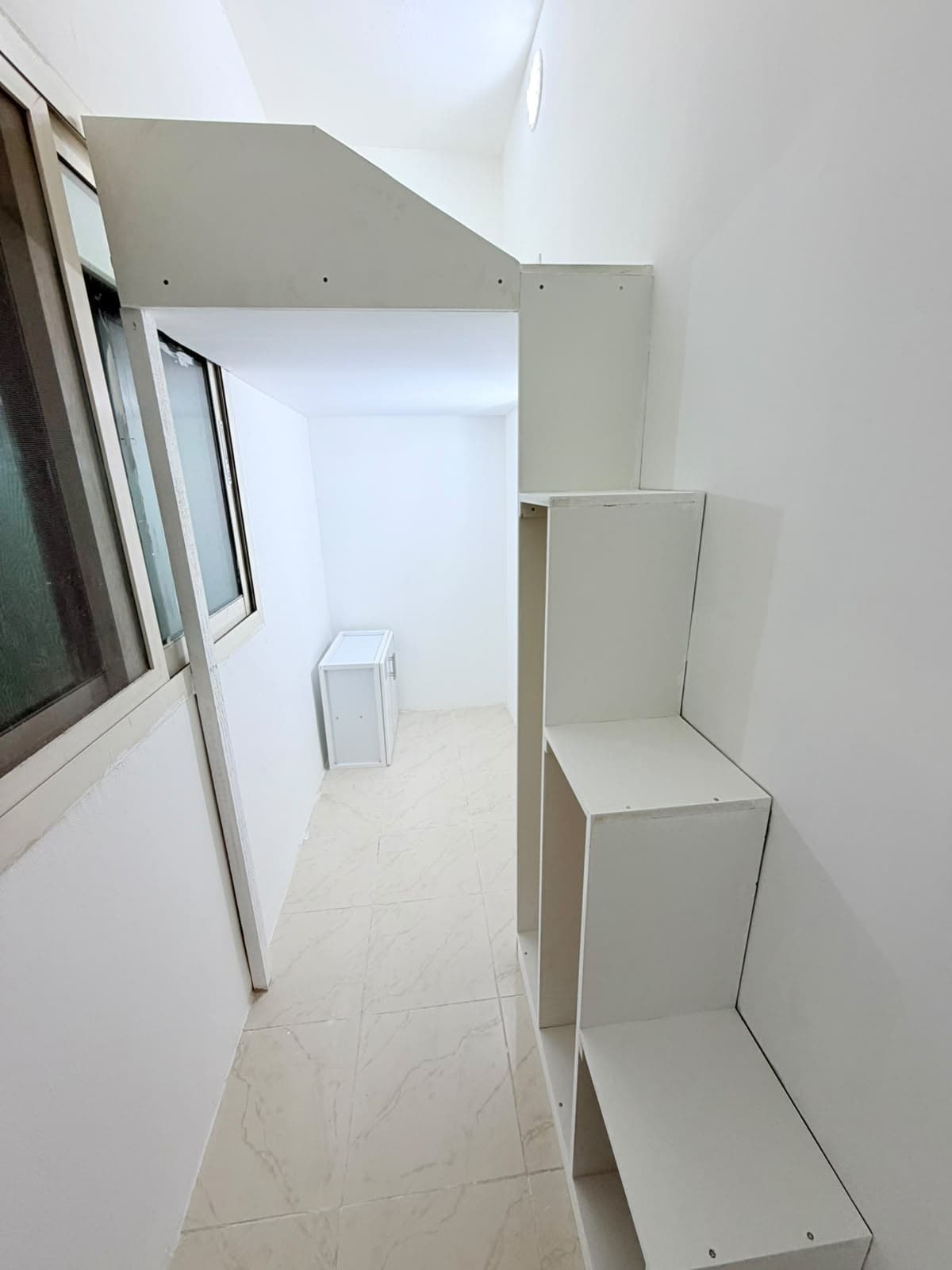 Loft Type Partition in Al Farah Plaza near Bus Stop, photo 3