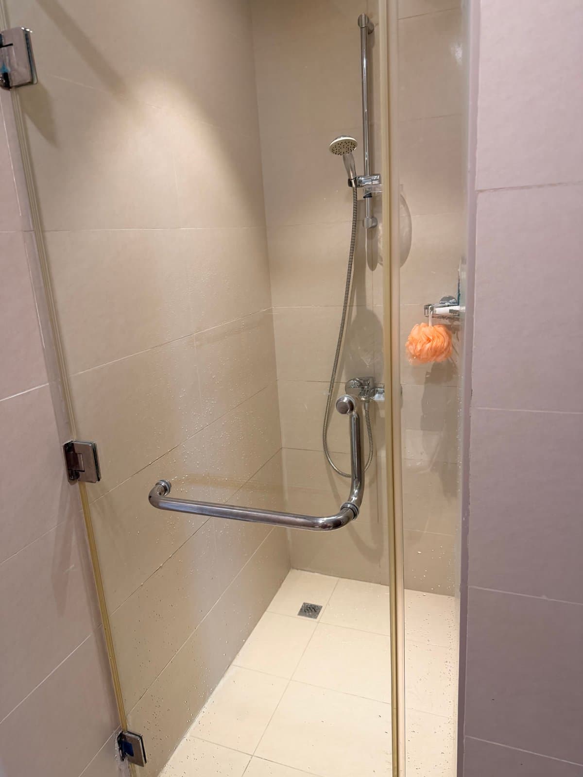 Privat Room near Metro & Bus Stop, photo 1