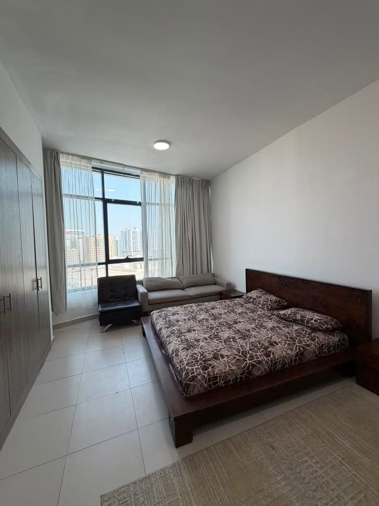 Furnished Bedroom (Female or Couple only), photo 5